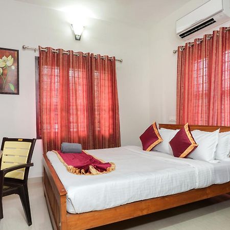 Swapna Home Suites Недумбассери Экстерьер фото