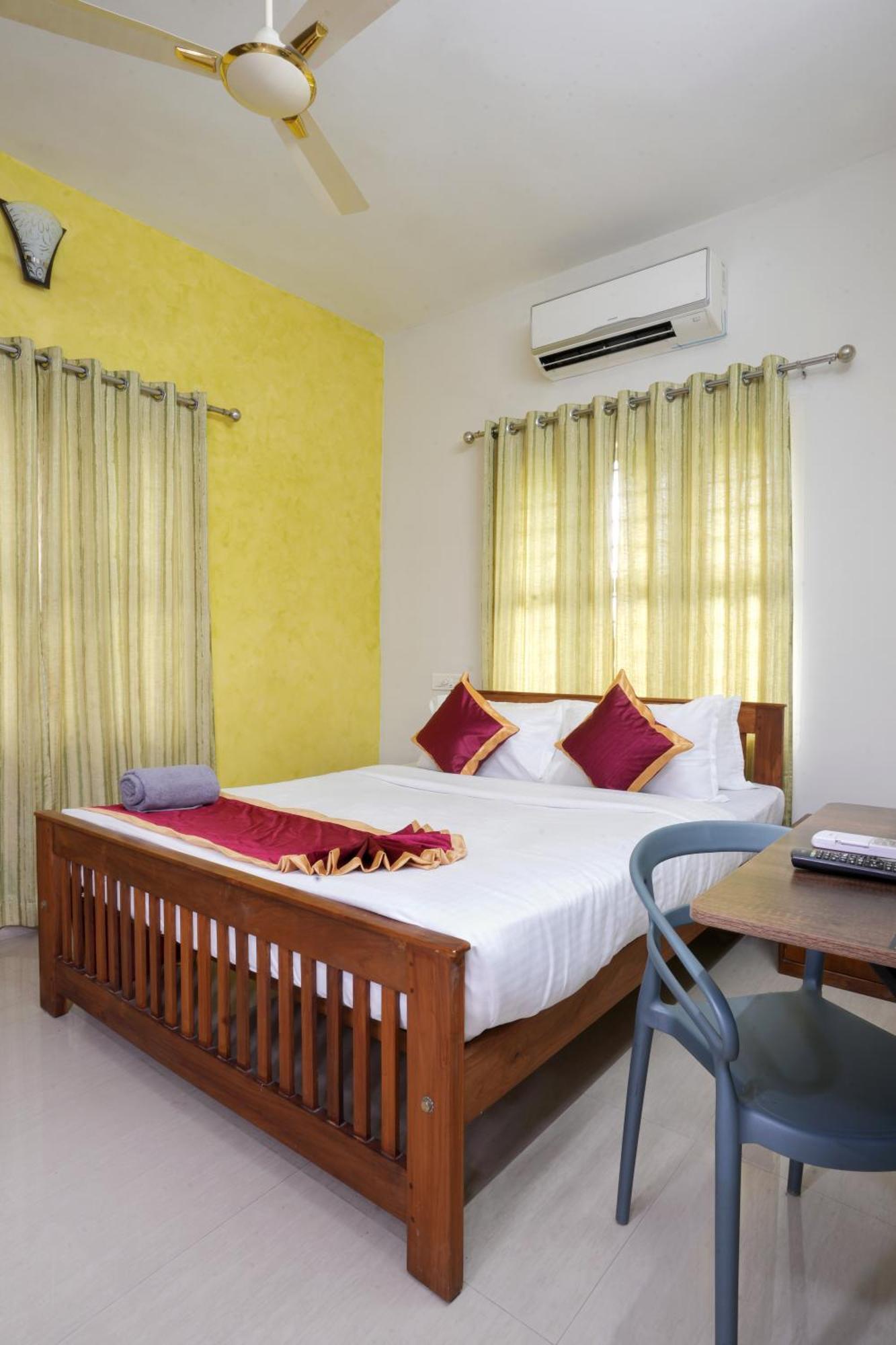 Swapna Home Suites Недумбассери Экстерьер фото