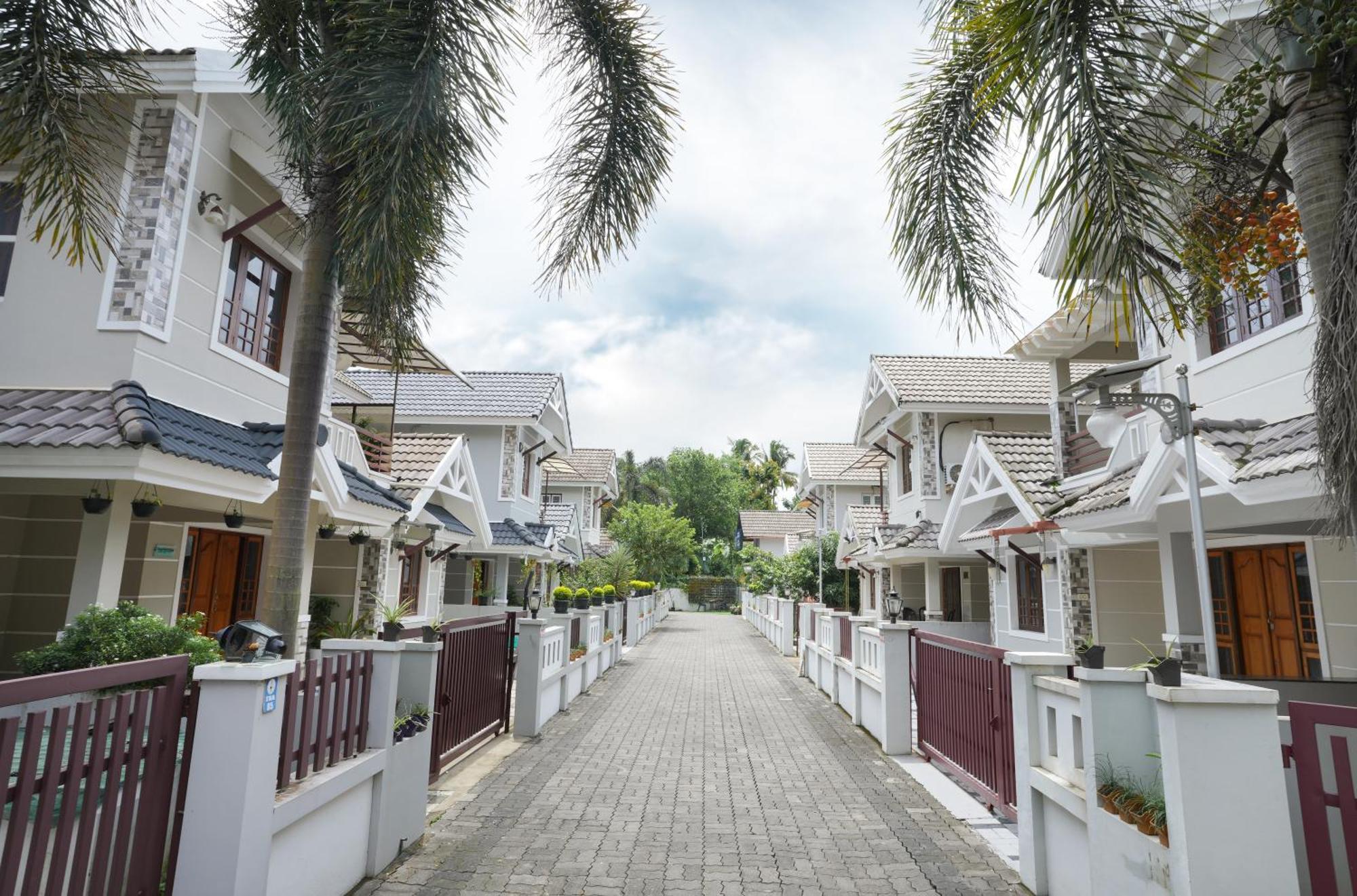 Swapna Home Suites Недумбассери Экстерьер фото