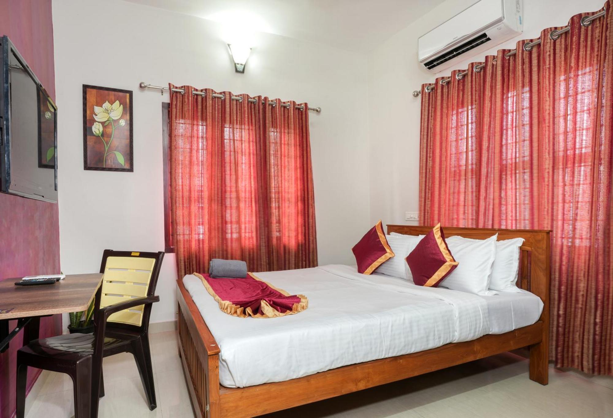Swapna Home Suites Недумбассери Экстерьер фото